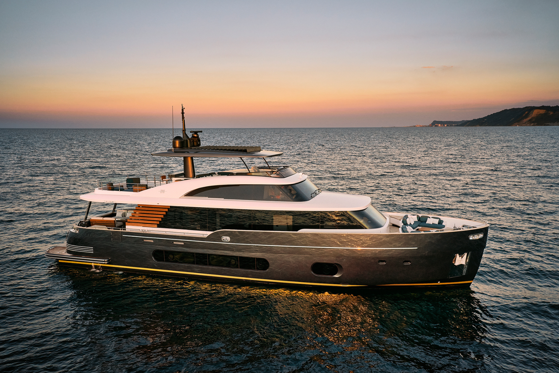 Magellano 25M